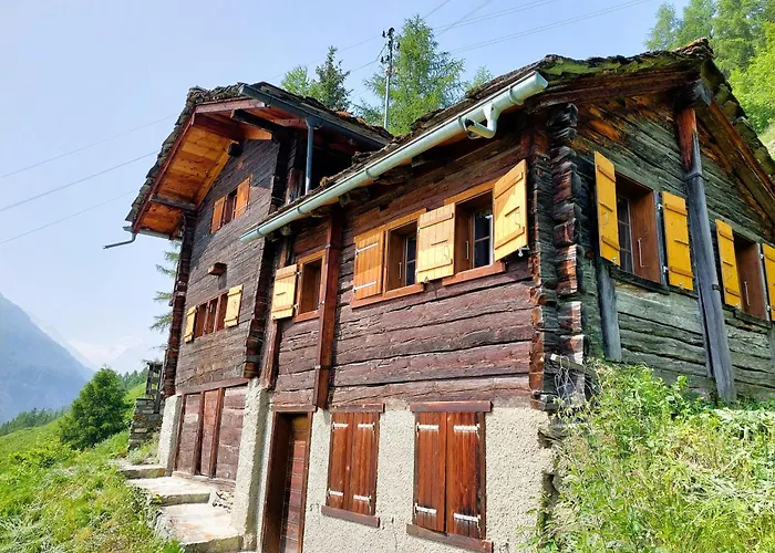 Mayen Farquesses Mayen De Montagne 4 Personnes Chalet *