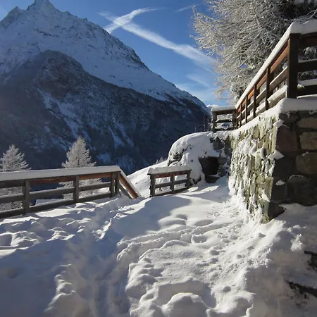 Mayen Farquesses Mayen De Montagne 4 Personnes Domek alpejski Evolène